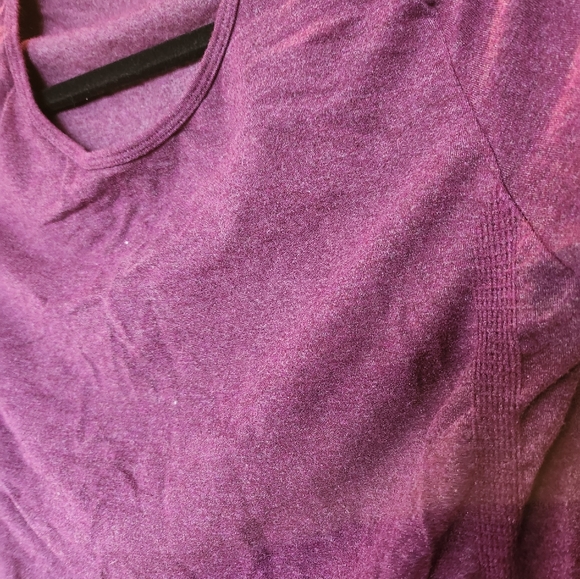 Fabletics Stretchy Ruched Top - Picture 2 of 5